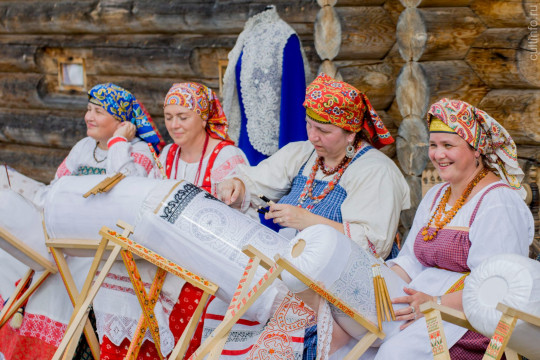 Governor Oleg Kuvshinnikov congratulates on Lace Day observed on May 27th 